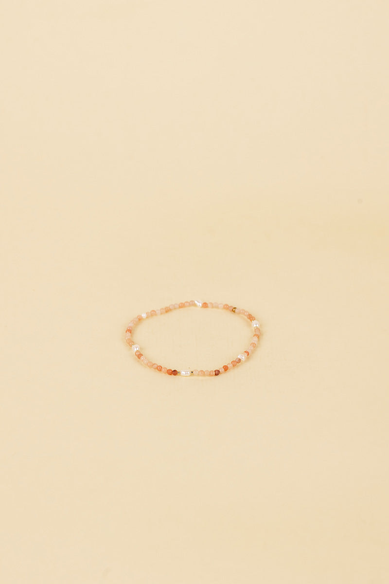 Kari 14K Gold Inlay White Pearl & Peach Mano Gem Bracelet