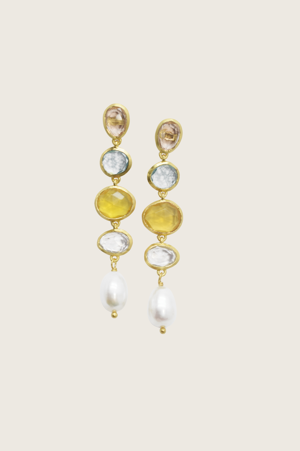 Boucles d'oreilles Minae plaquées or fin recyclé 18K - tiges en argent 925, perle d'eau douce