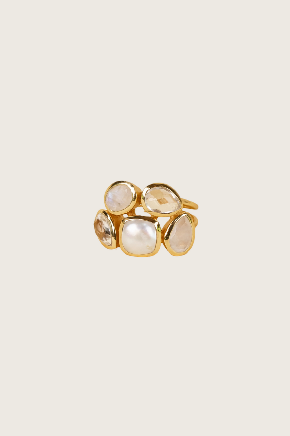 Bague Fia plaquée or fin recyclé 18K, perle / pierre de lune arc-en-ciel / quartz clair